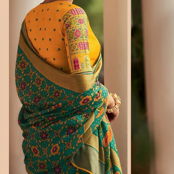 TRENDY TEAL GREEN FLORAL DESIGNED SOFT SILK SAREE WITH BEAUTIFUL TASSELS - Picture 3 of 4